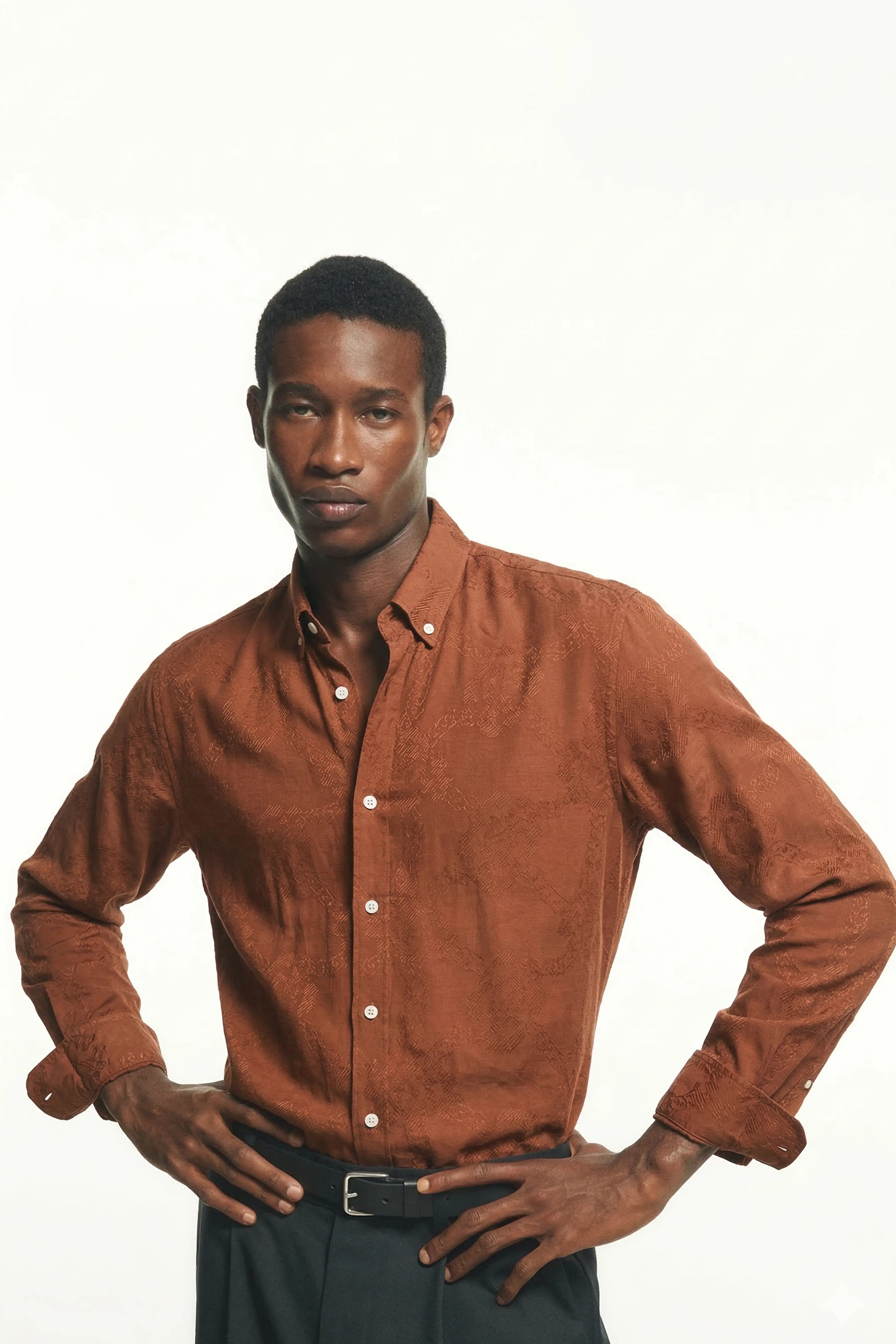 JACQUARD ELEGENCE TEXTURE REGULAR FIT RUST SHIRT