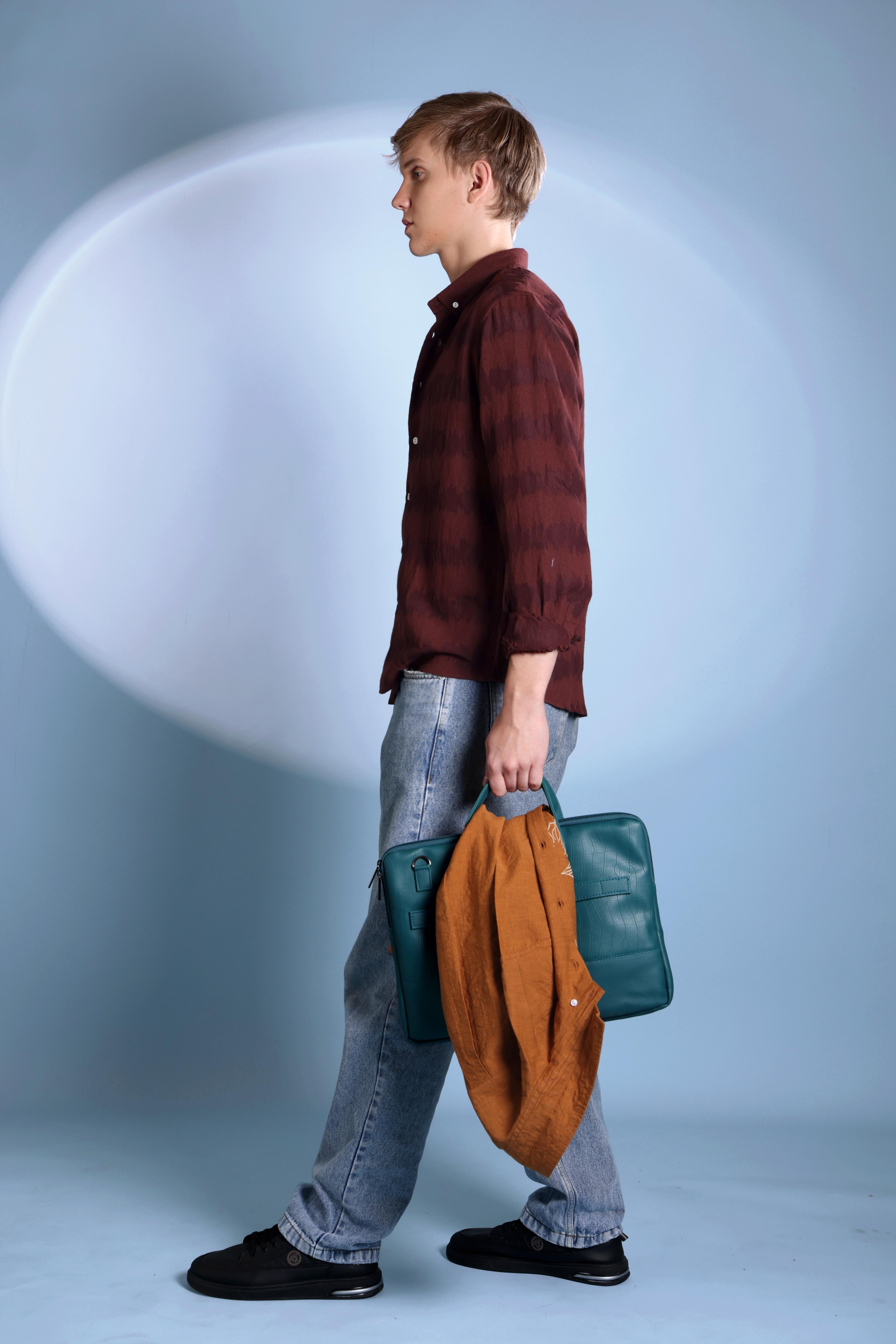 JACQUARD WAVE TEXTURE REGULAR FIT MAROON SHIRT