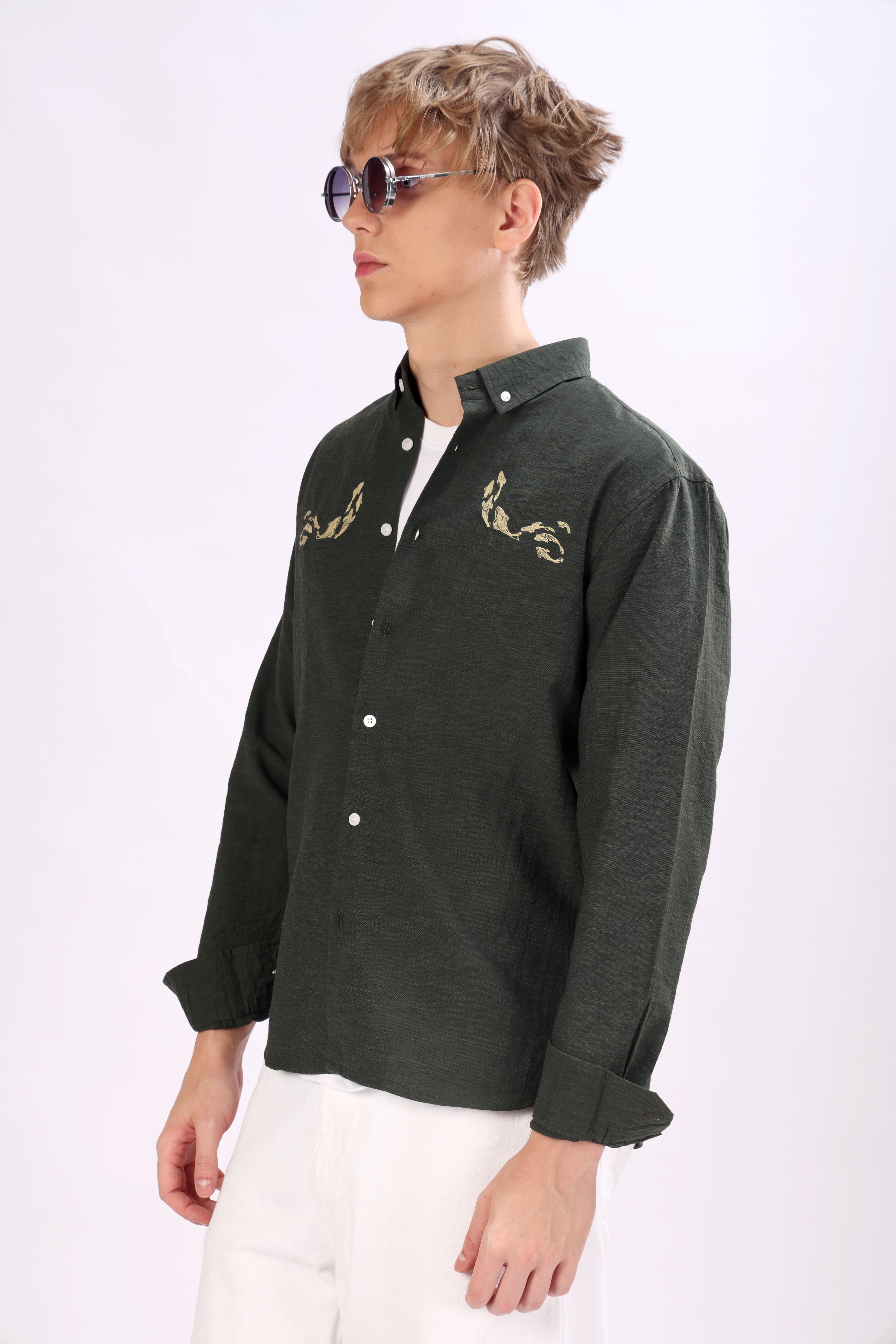 REGULAR FIT LINEN BLEND DOLPHIN EMBROIDERED SHIRT