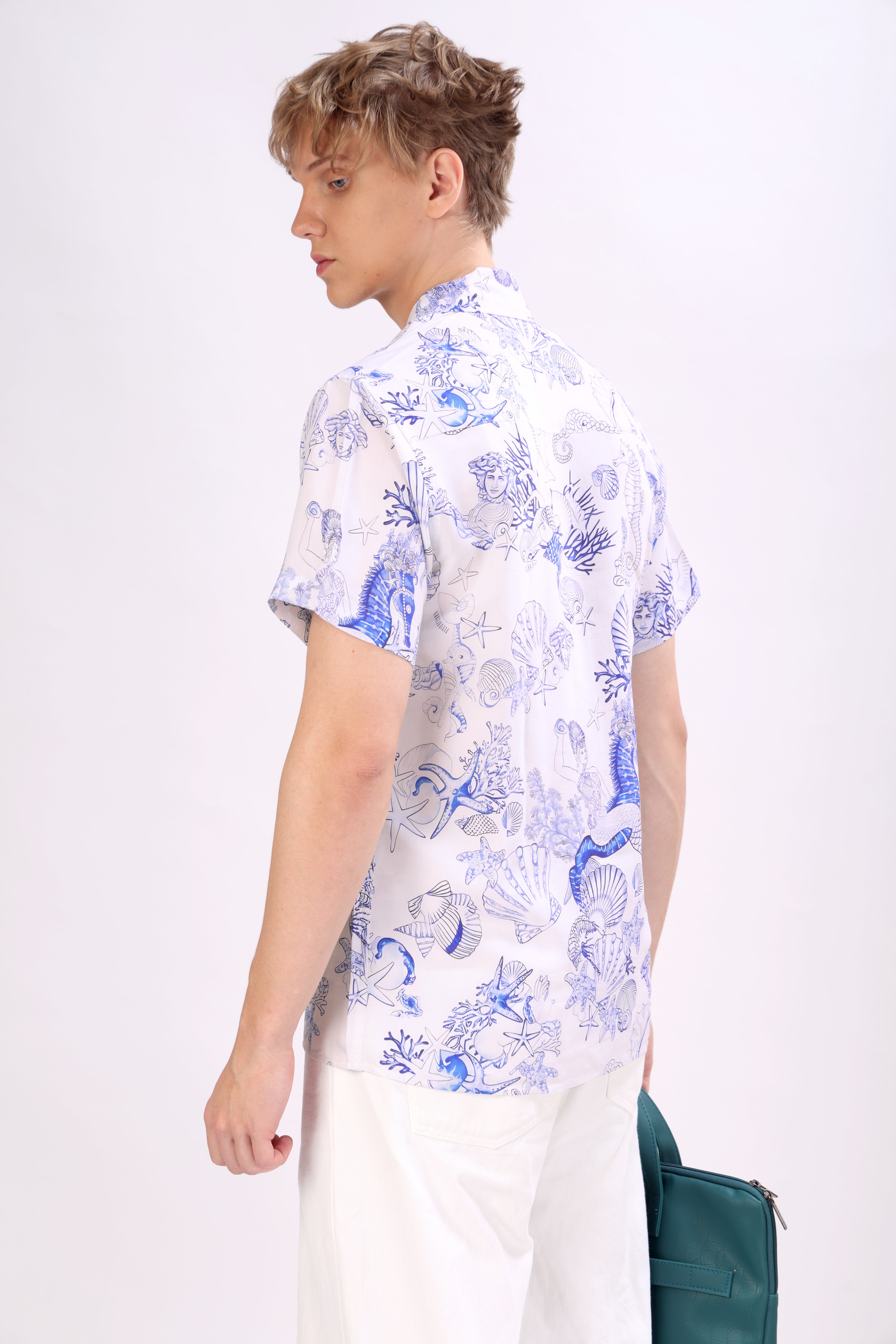 CORAL THEATRE PRINT VISCOSE RESORT SHIRT